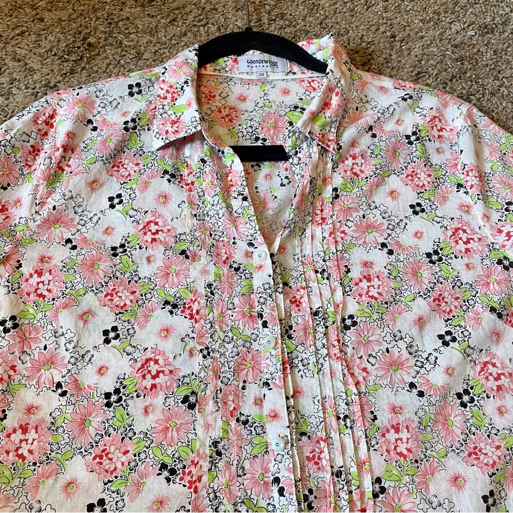 Australian Authentic GoondiWindi Cotton Blurred Floral Blouse. AU 20 (US 16/2XL)
